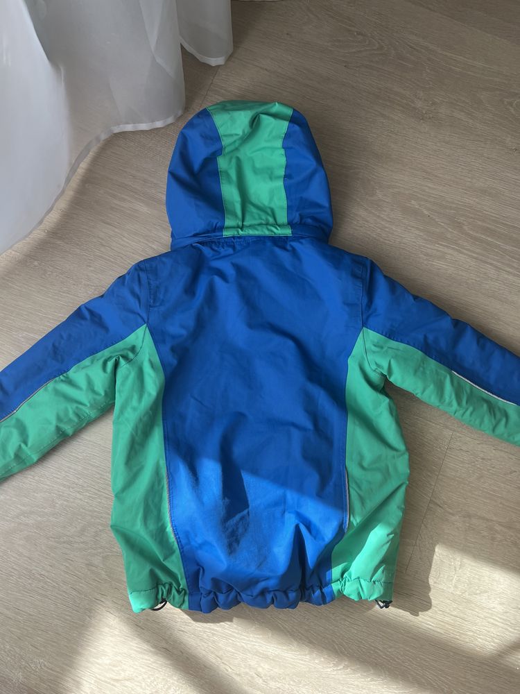 Курточка зима/осень на мальчика 3-4 года