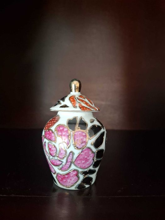 Vaso de cerâmica decorativo