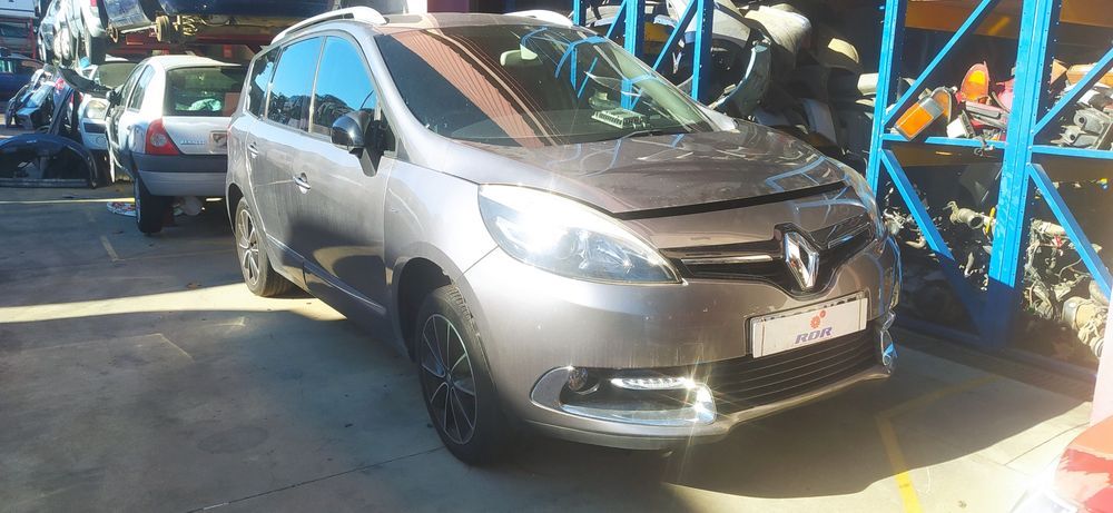 Renault grand Scenic III DCI
