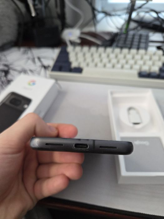 Google pixel 8 Идеальное состояние | Менялся экран | 2 чехла в подарок