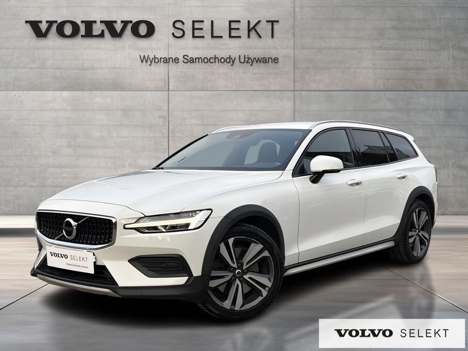 Volvo V60 Cross Country V60 CC Pro T5 AWD aut, Pakiet Winter, Pakiet Park Assist, Harman Kardo