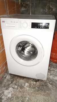 Máquina de lavar roupas