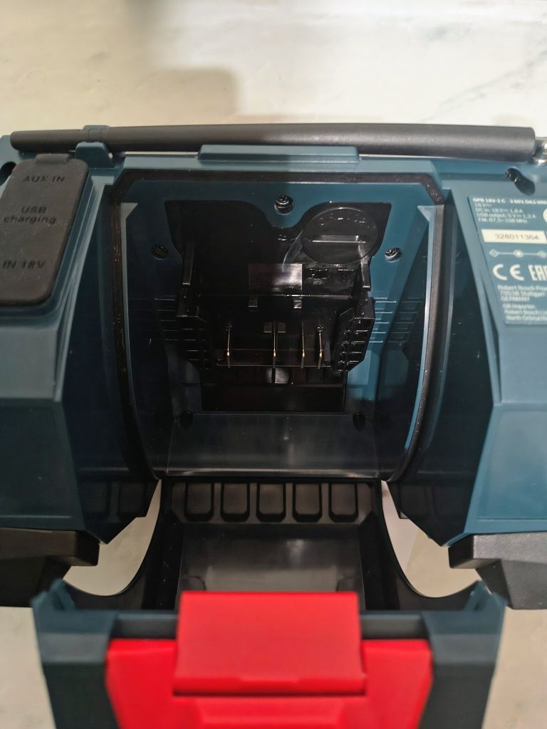 Nowe Radio budowlane Bosch GPB 18V-2 C, Bluetooth