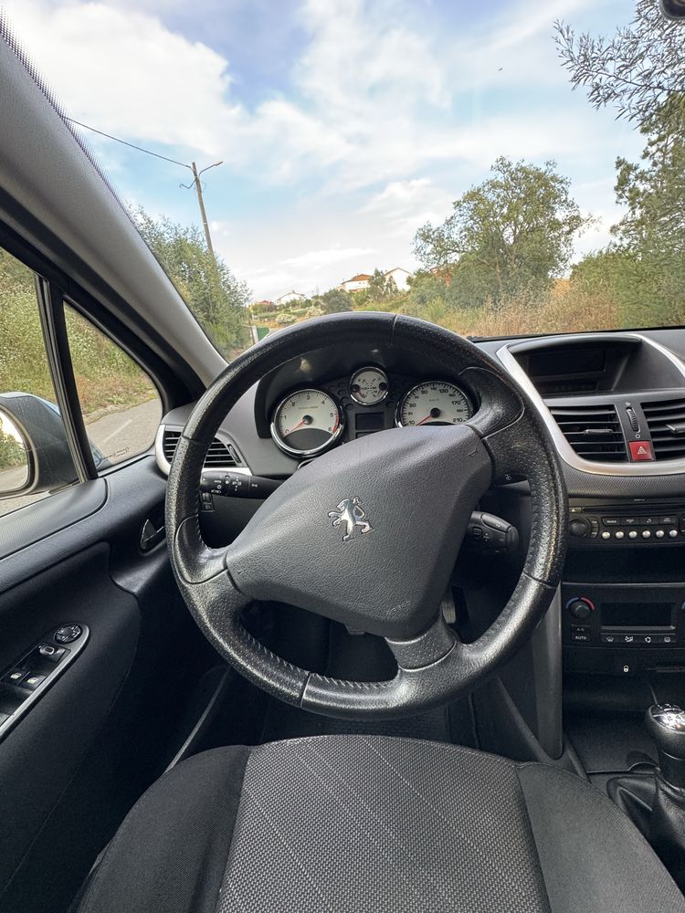 Peugeot 207 1.4 hdi