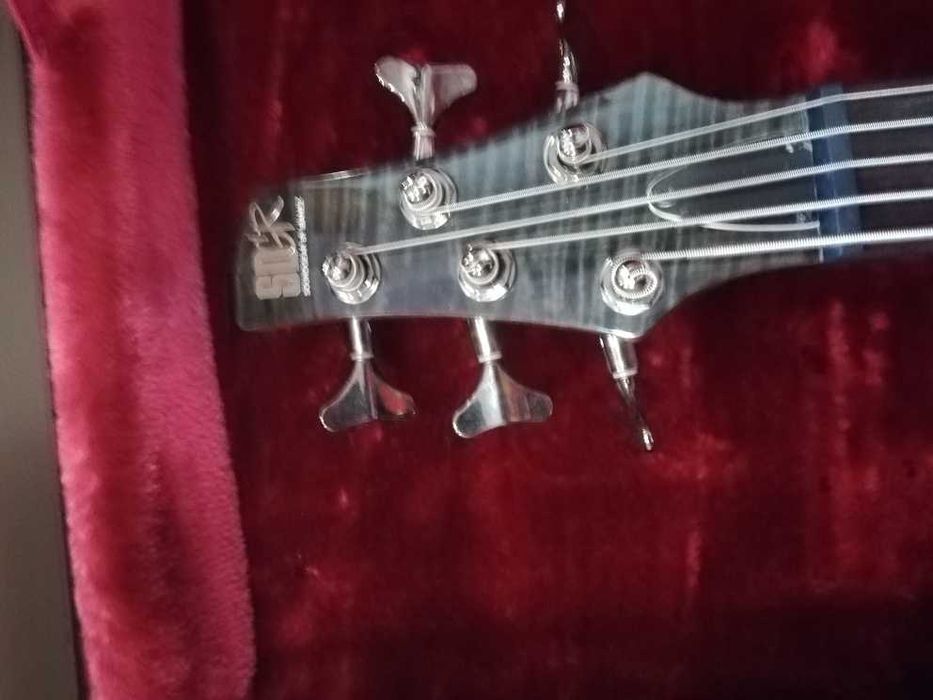 Baixo Ibanez SR 705