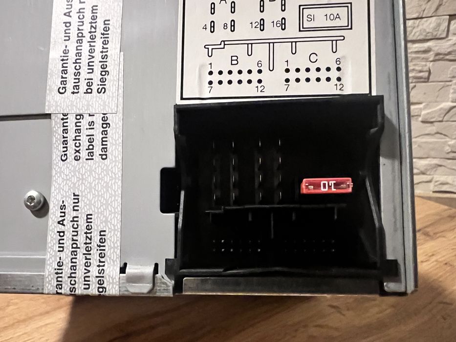 Radio CD RCD 300 VW Passat B6/B7 Golf V Touran Jetta