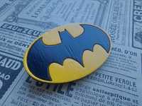 Брошка, значок для костюму, на рюкзак з логотипом Бетмен / Batman