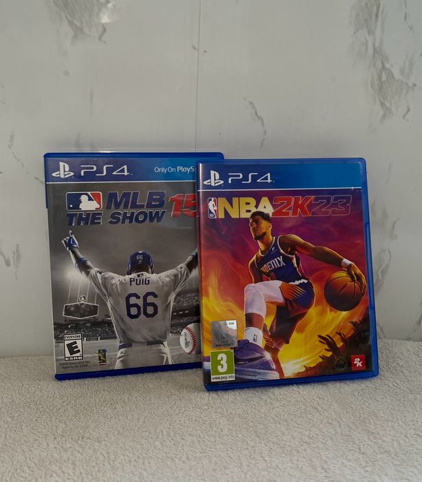 Комплект ігор для PS4 у відмінному стані — NBA 2K23 та MLB The Show 15