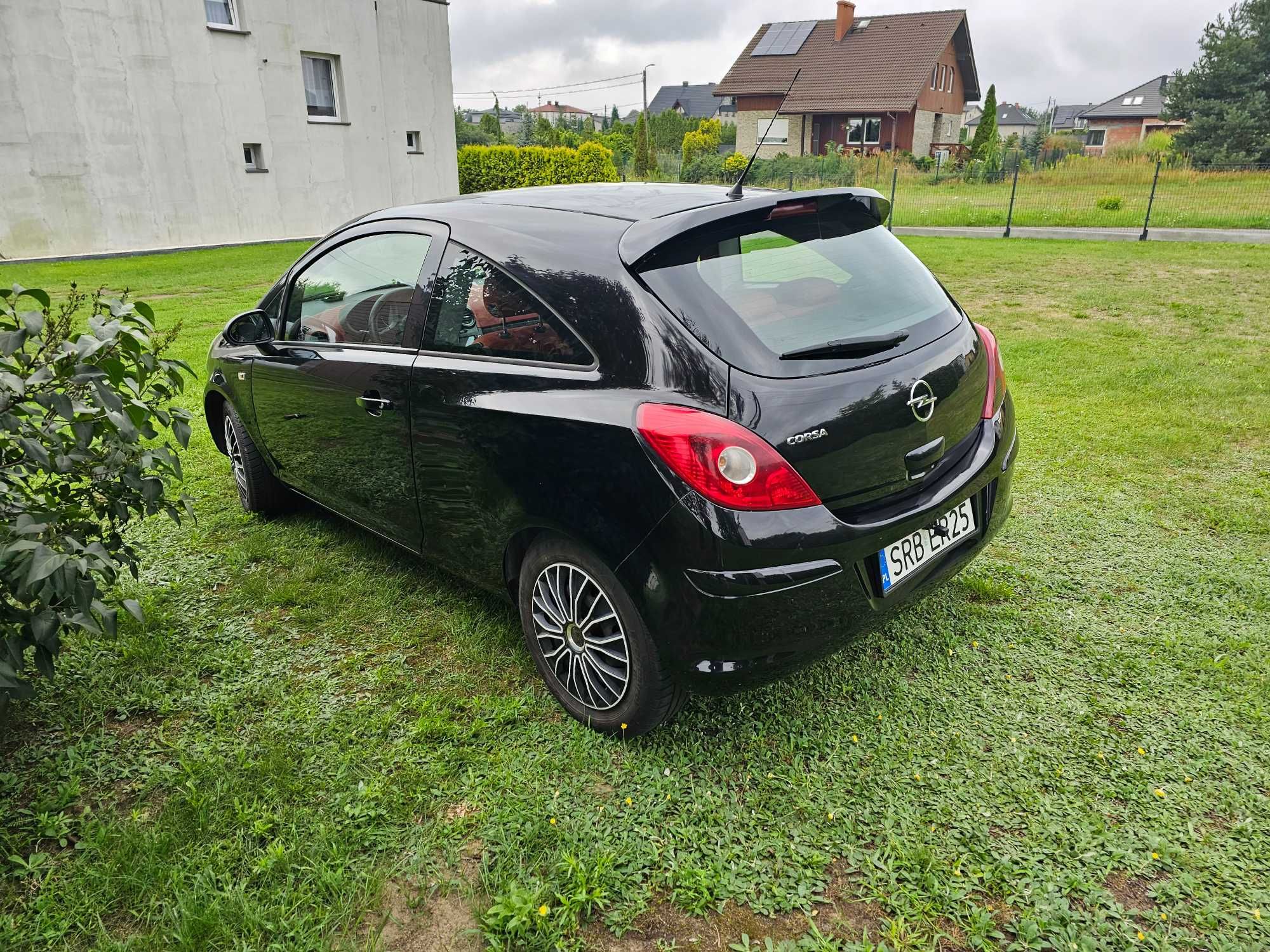 Sprzedam Opel Corsa D 1.4 90km