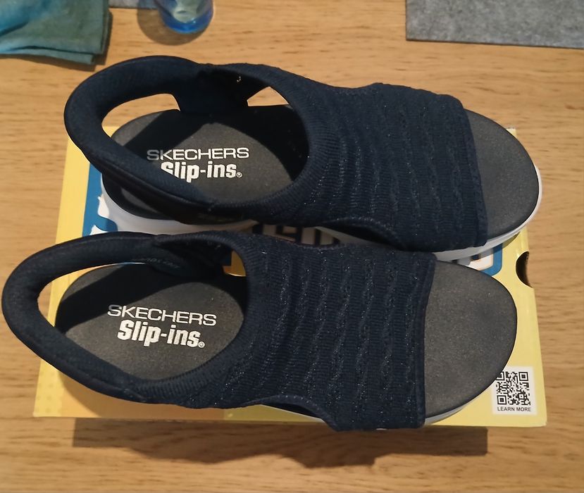 Skechers Hands Free Slip Ins