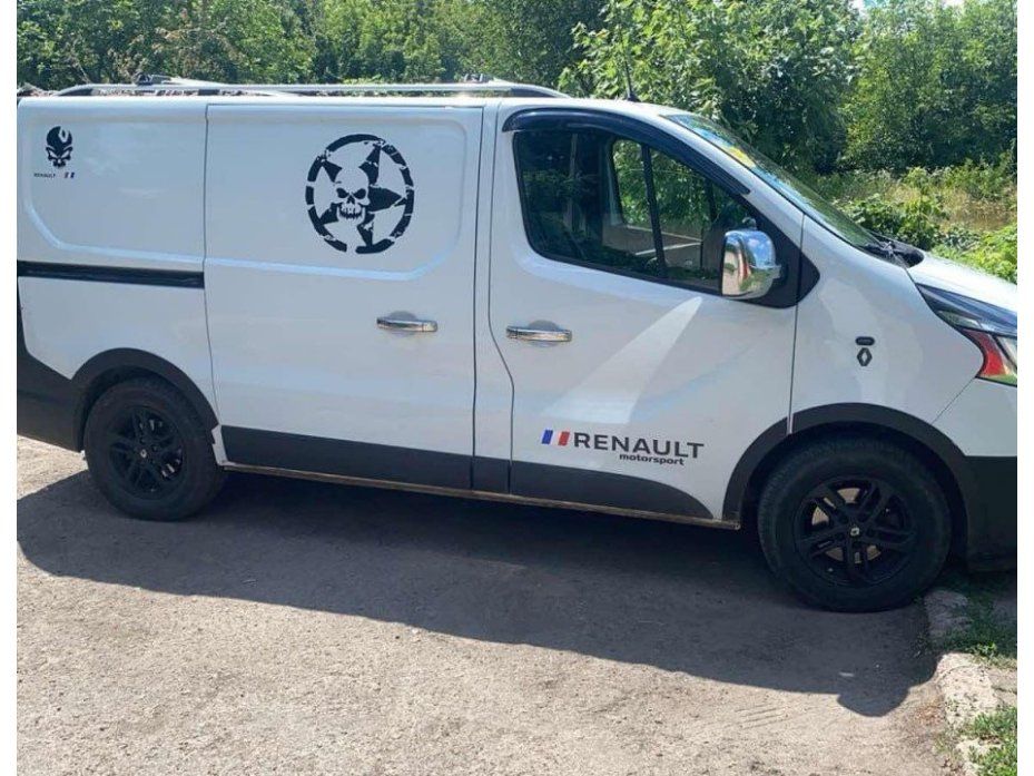 Opel Vivaro 2015-2019 Накладки на арки (черные)