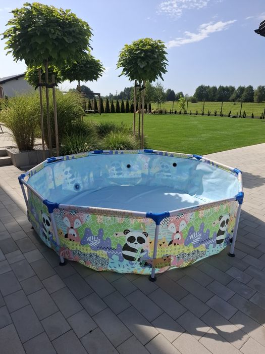 Basen ogrodowy. Używany