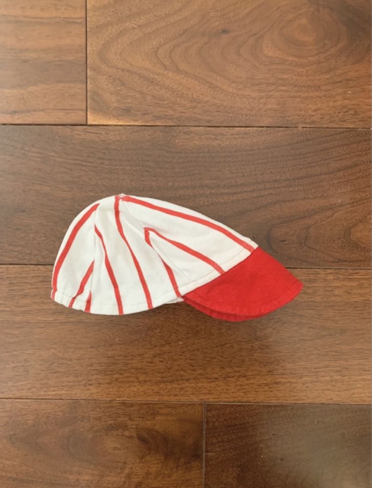 Czapka z daszkiem bawełniana r 6-12 miesięcy
