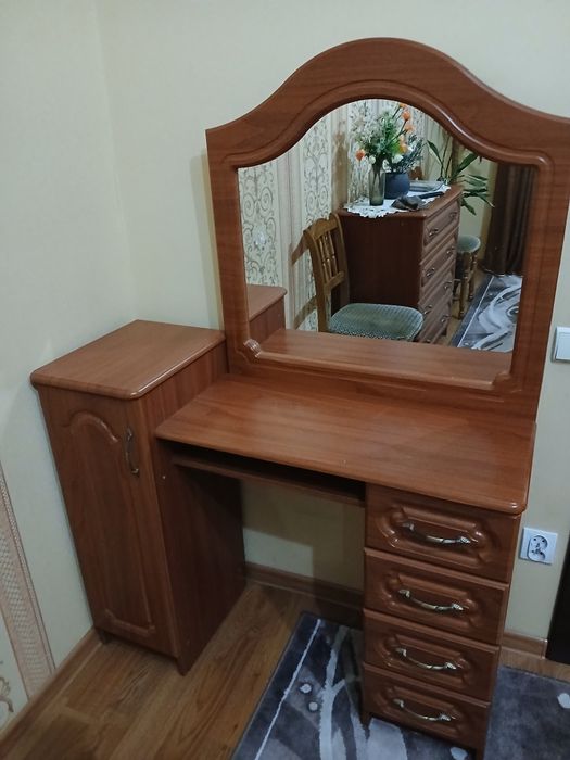 Продам медлі у спальню