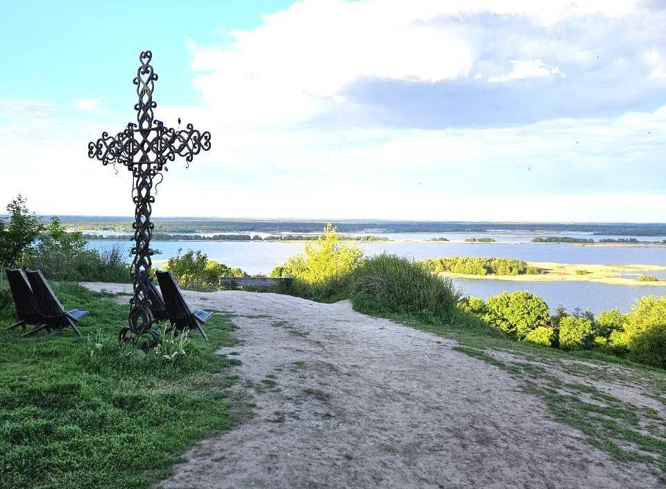 Подобова оренда будинку під Києвом (40км), басейн, чан, лазня, мангал