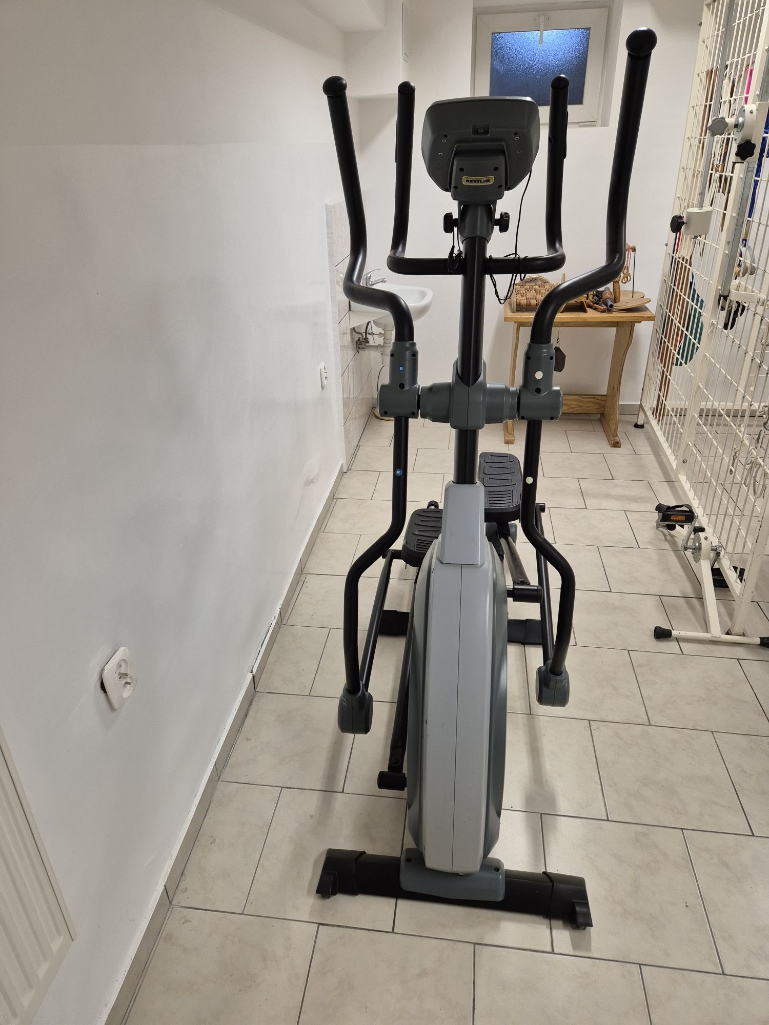 Orbitrek Kettler Elliptical Axos