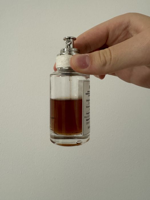 Replica By The Fireplace perfumy