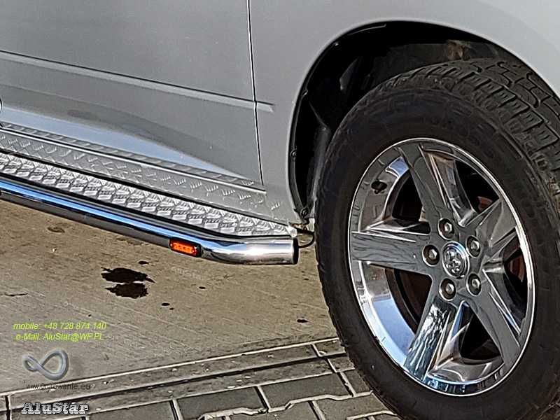 Tundra RAM Dodge orurowanie Podesty z LEDAMI
