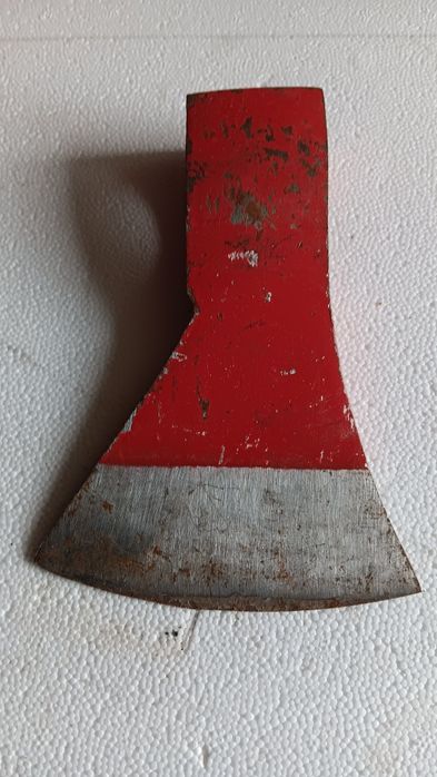 Siekiera  HW . Waga 0.6kg