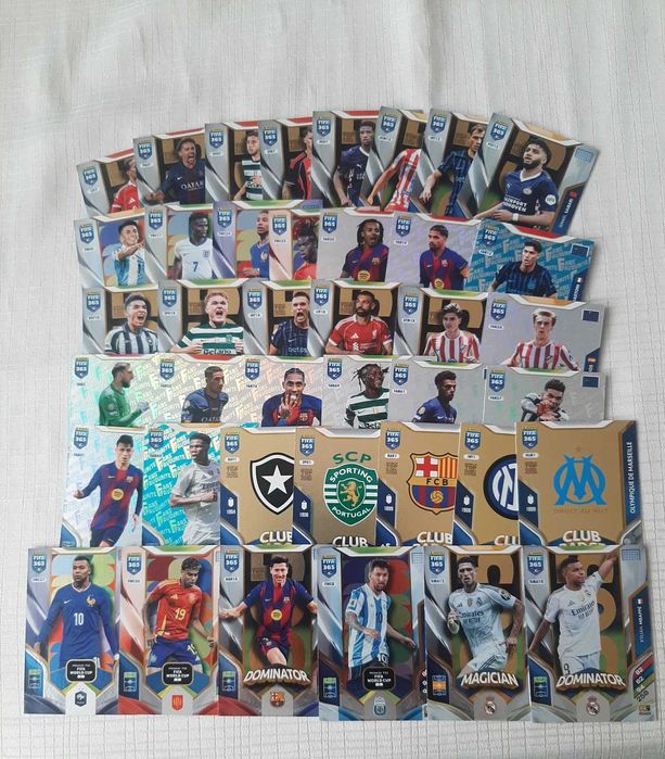 Panini Fifa 365 v 2026 Zestaw Dwie puszki i 140 Kart każda inna.