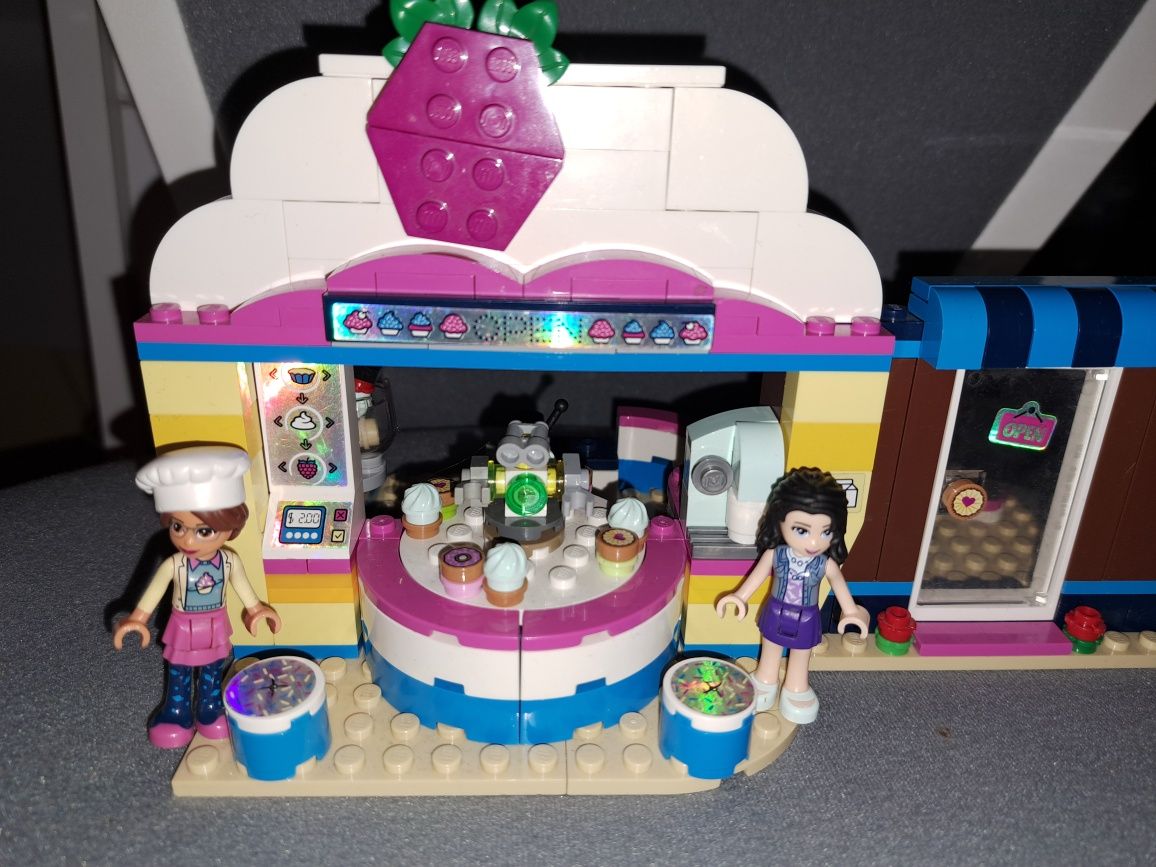 Lego Friends - cukiernia z babeczkami Oliwii