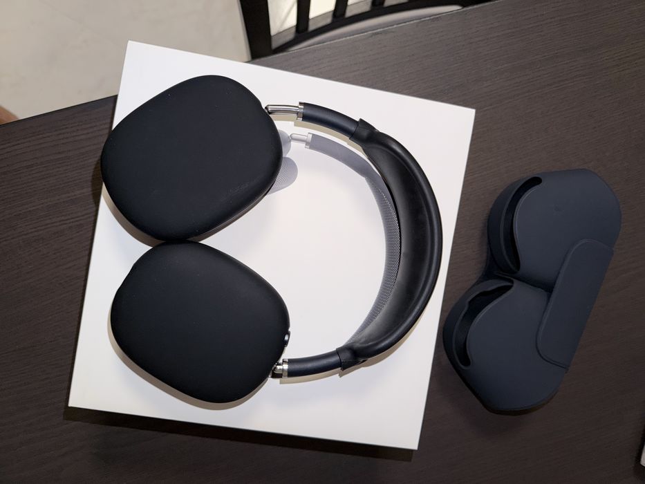 Vendo airpods max + ipad 11 tudo novo