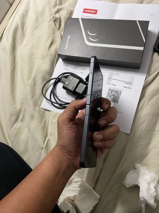 Samsung Galaxy ZFlip 7 512gb Como Novo!