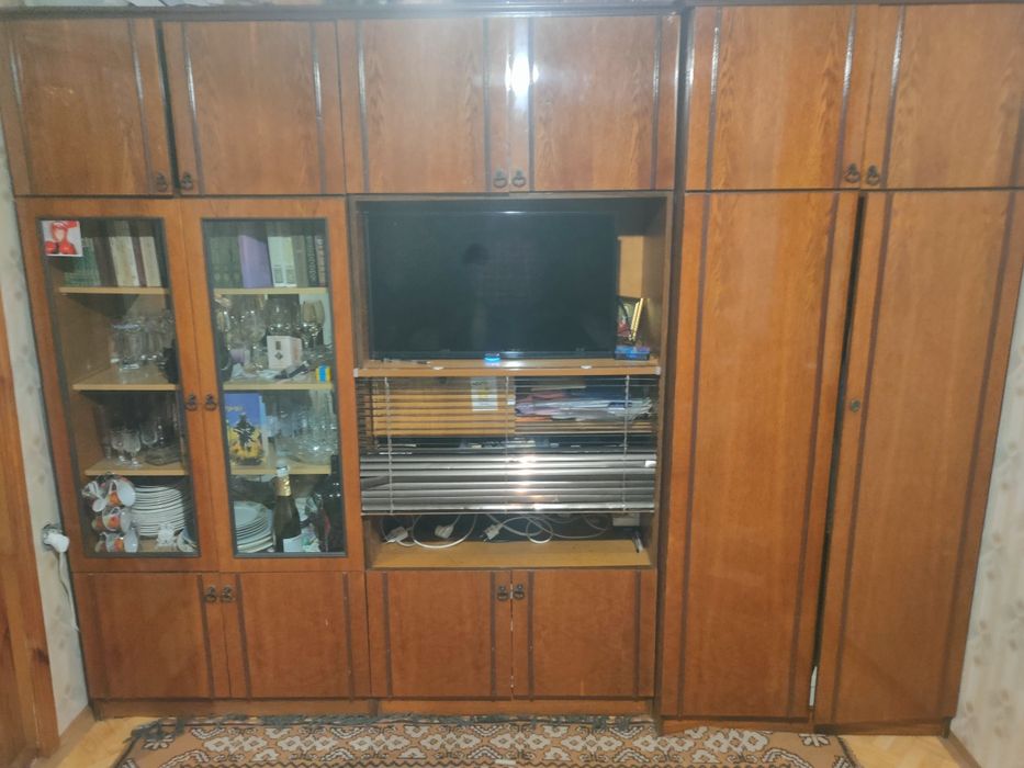 Стінка в спальню  шафа для кімнатии