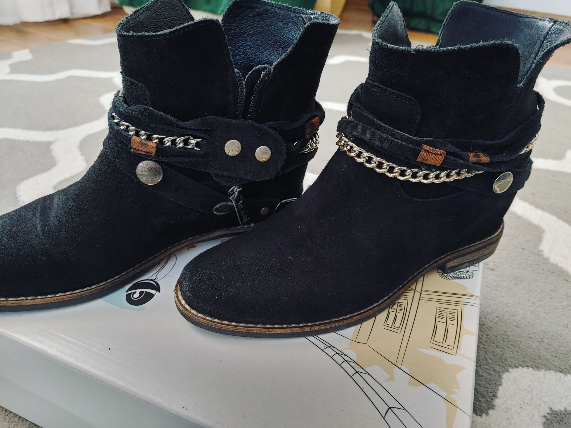 Botki Carinii roz 39