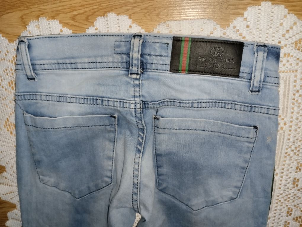 Jeansy rurki Gucci 9/11l wyprzedaż