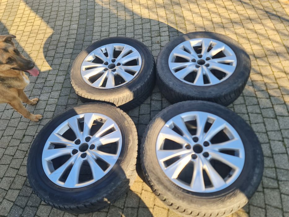 Komplet 4 kół zimowych 235/55 R18 Toyota/Nokian WR SUV 3