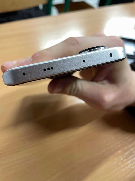 Redmi note 13pro+