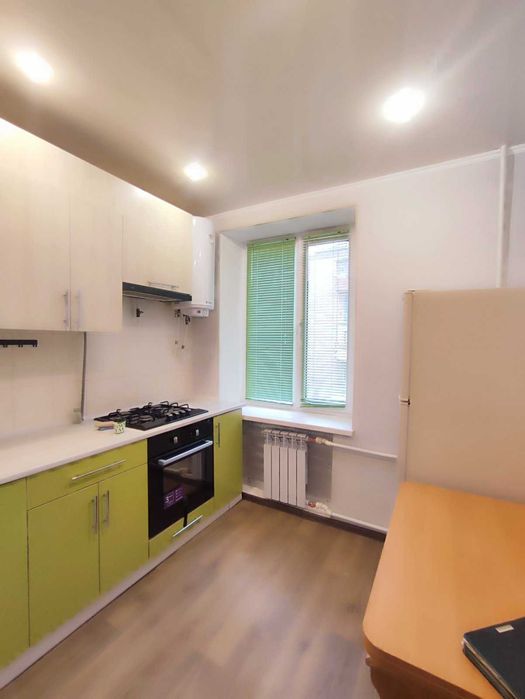 Продаж 2-х кім. квартири вул. Перлина (зуп. Мусоргського)