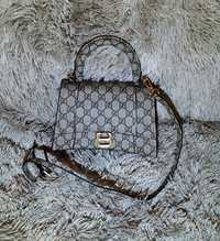 Listonoszka BALENCIAGA Gucci