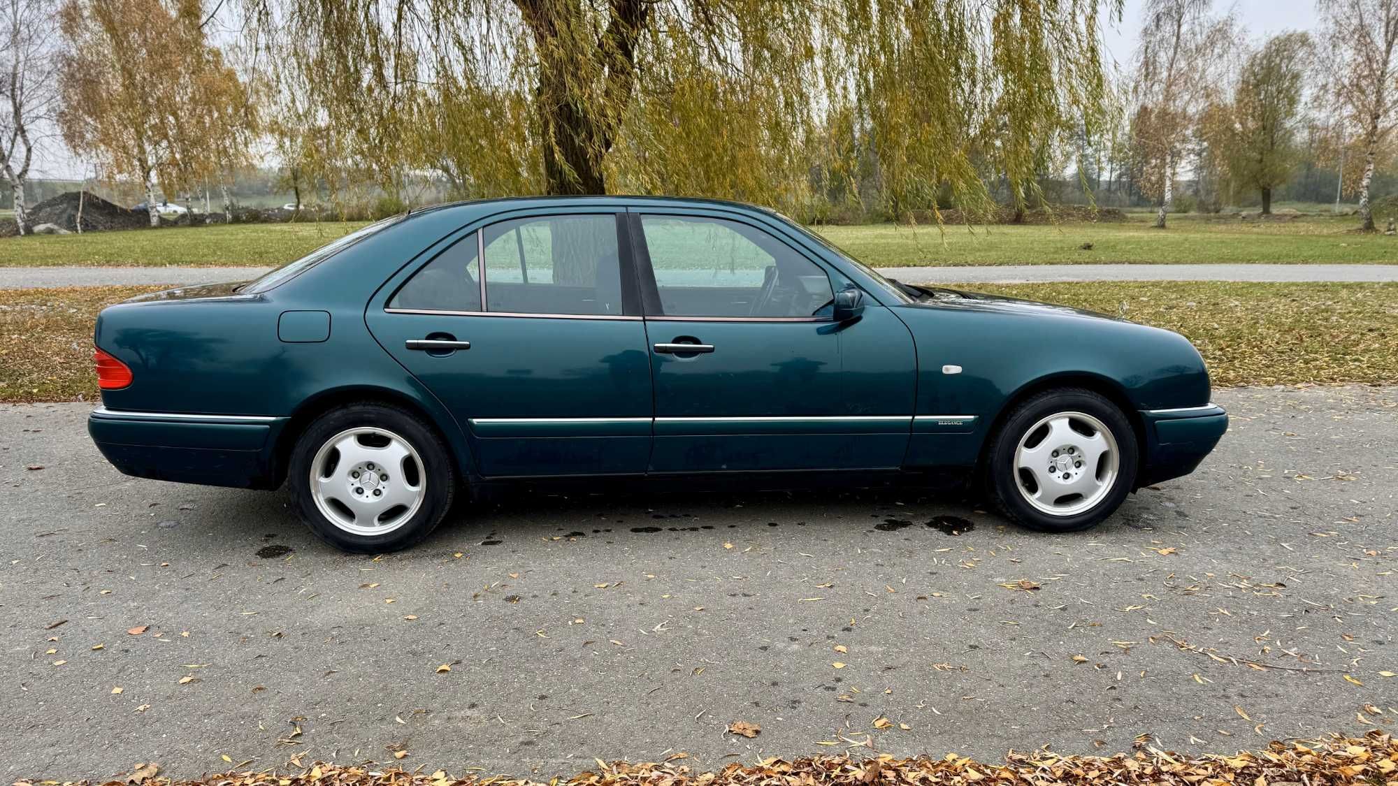 Mercedes-Benz W210 E220 Diesel 1998 Manual