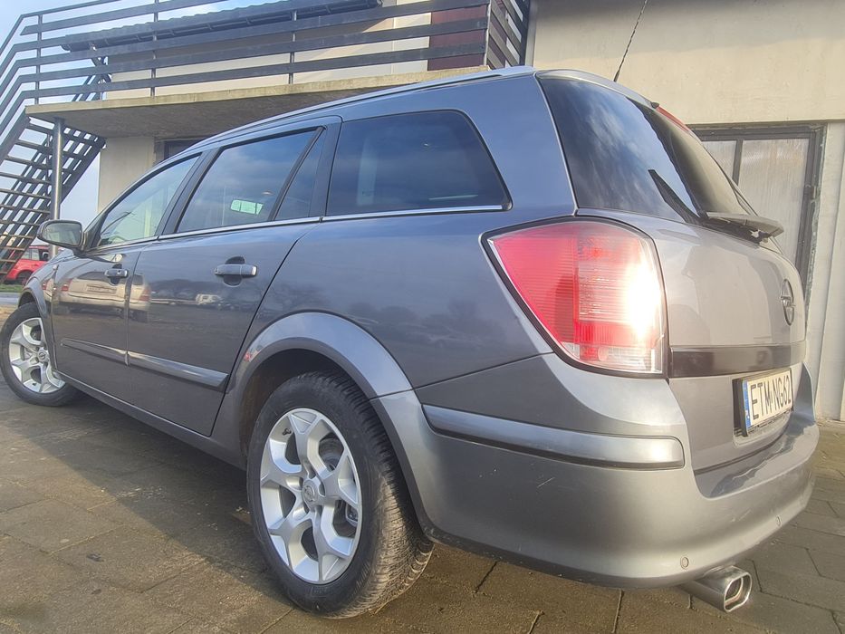 Opel Astra 1.9CDTI 150KM parktronik alu16" klimatronik