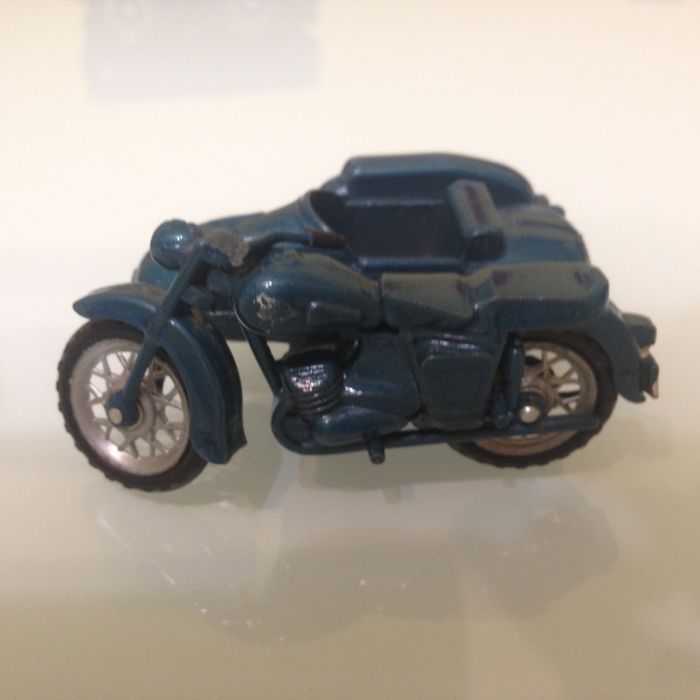 Иж-Юпитер 2-К масштабная модель мотоцикла 1:30