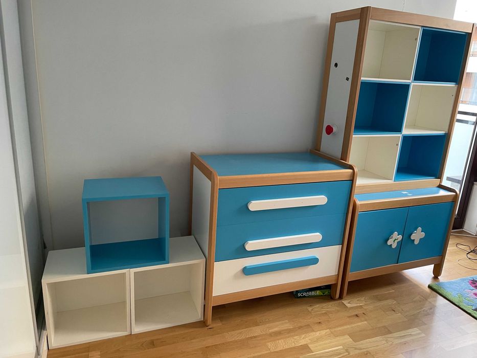 Kredens SIMPLE marki Timoore z nadstawką