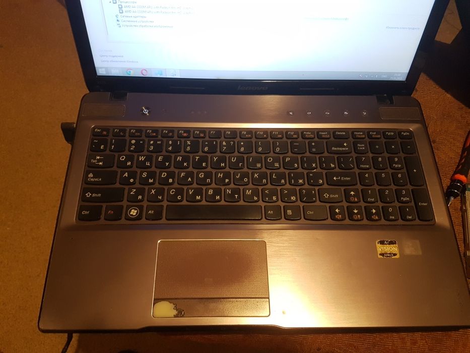 продам матрицю екран до ноутбука Lenovo Z575