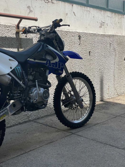 AJP PR4 125cc | Mecânica Fiável e Testada