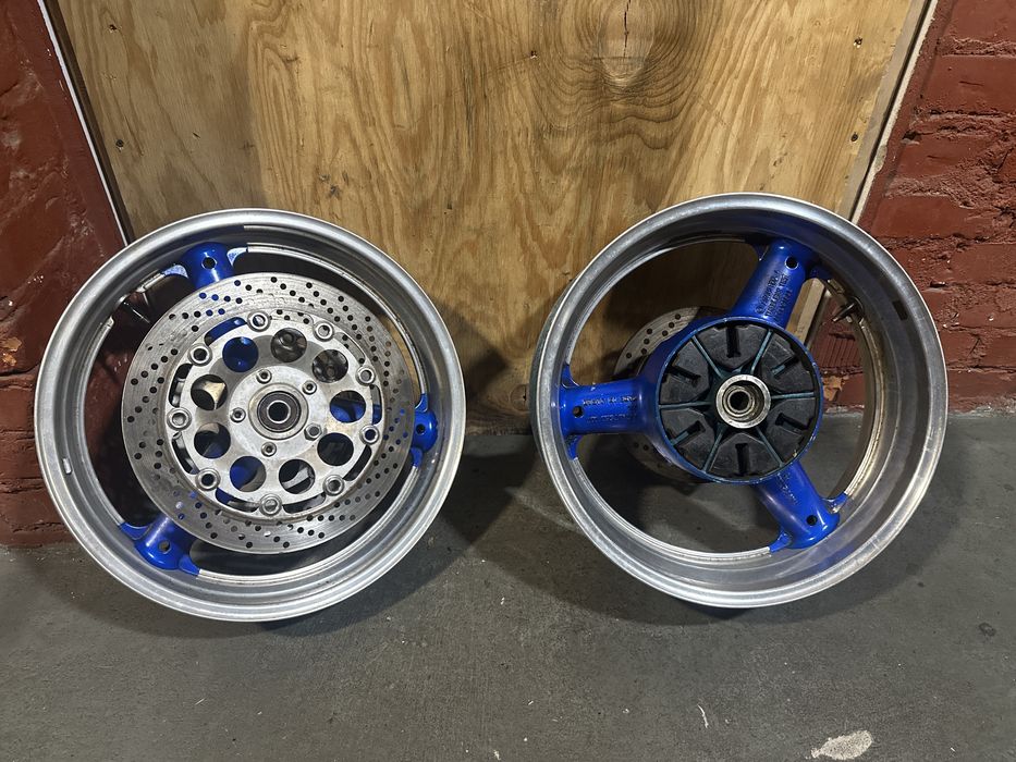 Suzuki GSX-R 1100 W gsxr Felgi Suzuki Tarcze Kolecjonerski stan gsf SV