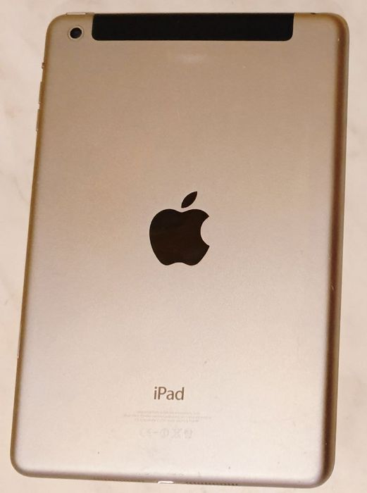 IPAD в хорошому стані MF450RS/A