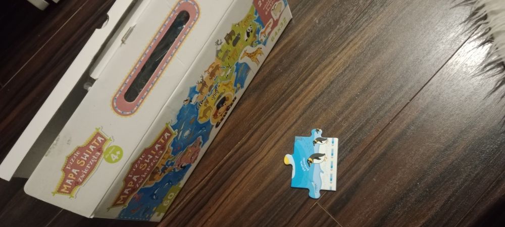 Mapa świata, puzzle układanka - zwierzęta. Wiek  4+