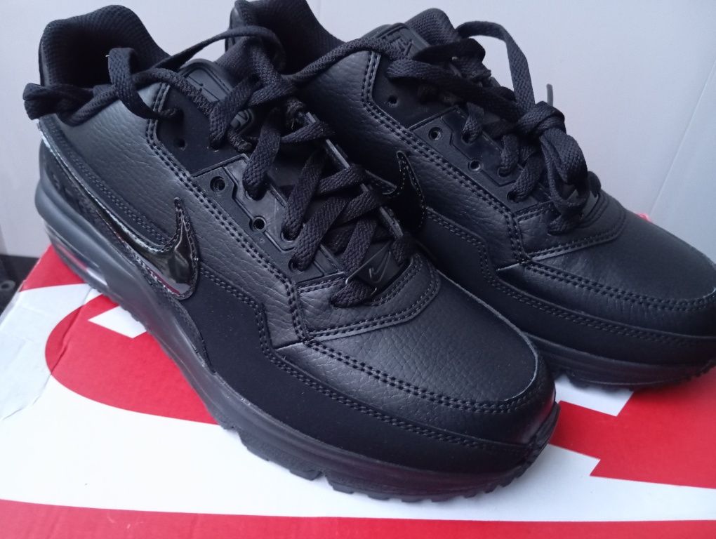 R. 40 Nike Air model LTD 3 Black czarne Logo Nowe