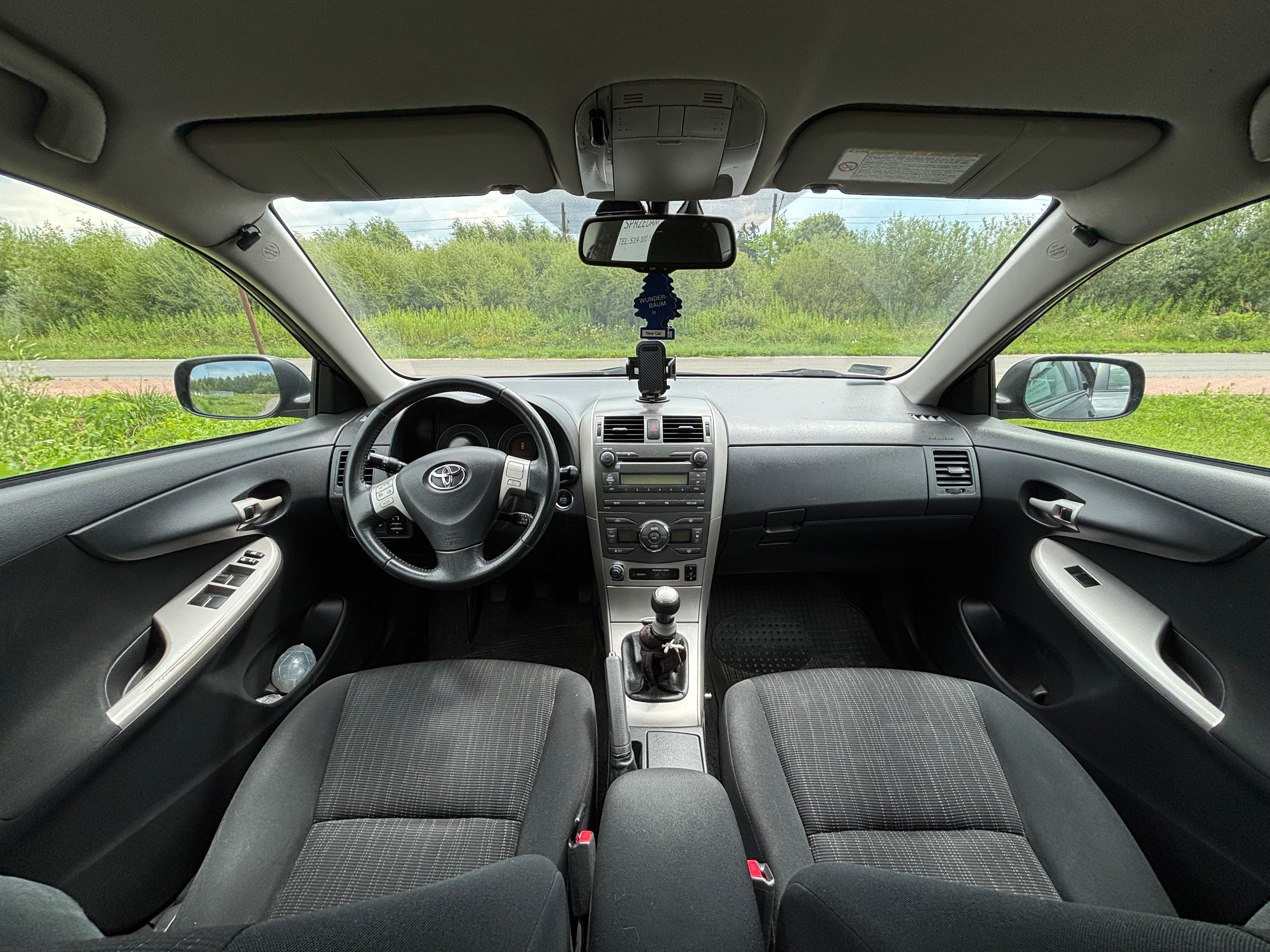 Toyota Corolla e15