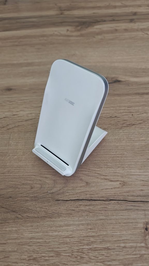 Ładowarka indukcyjna oneplus 50w