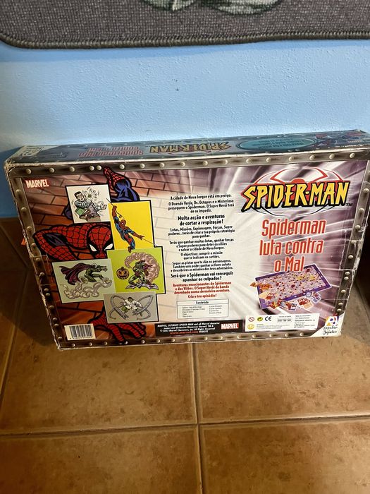 Jogo de tabuleiro spider-man