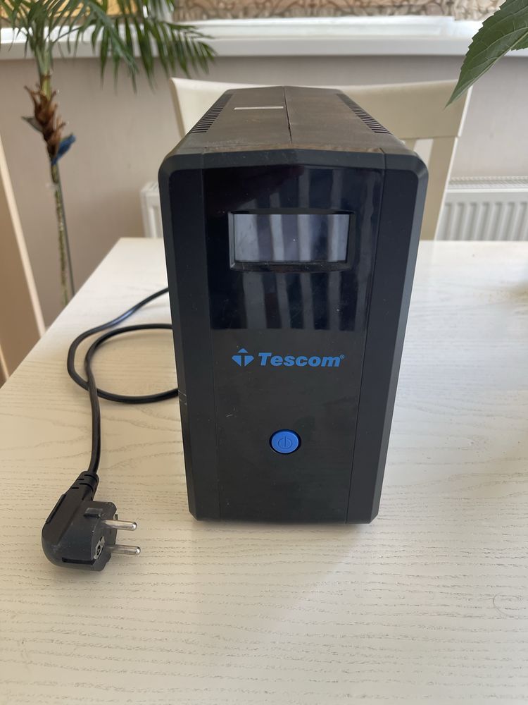 ИБП Безперебойник tescom leo + 1200 va