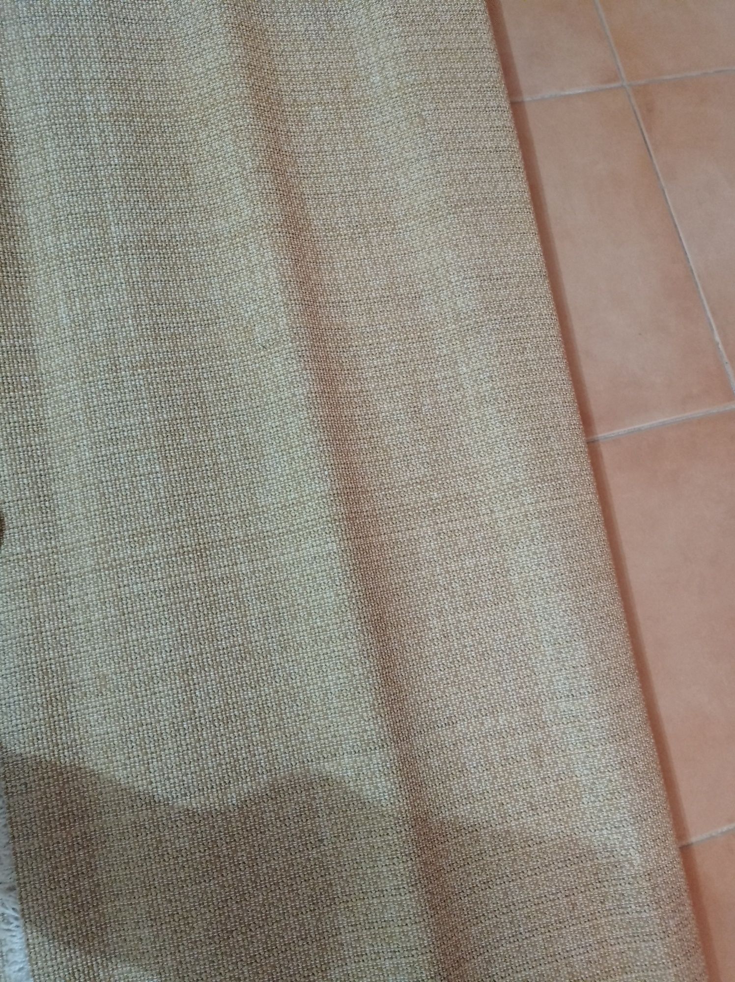 Vendo carpete como nova