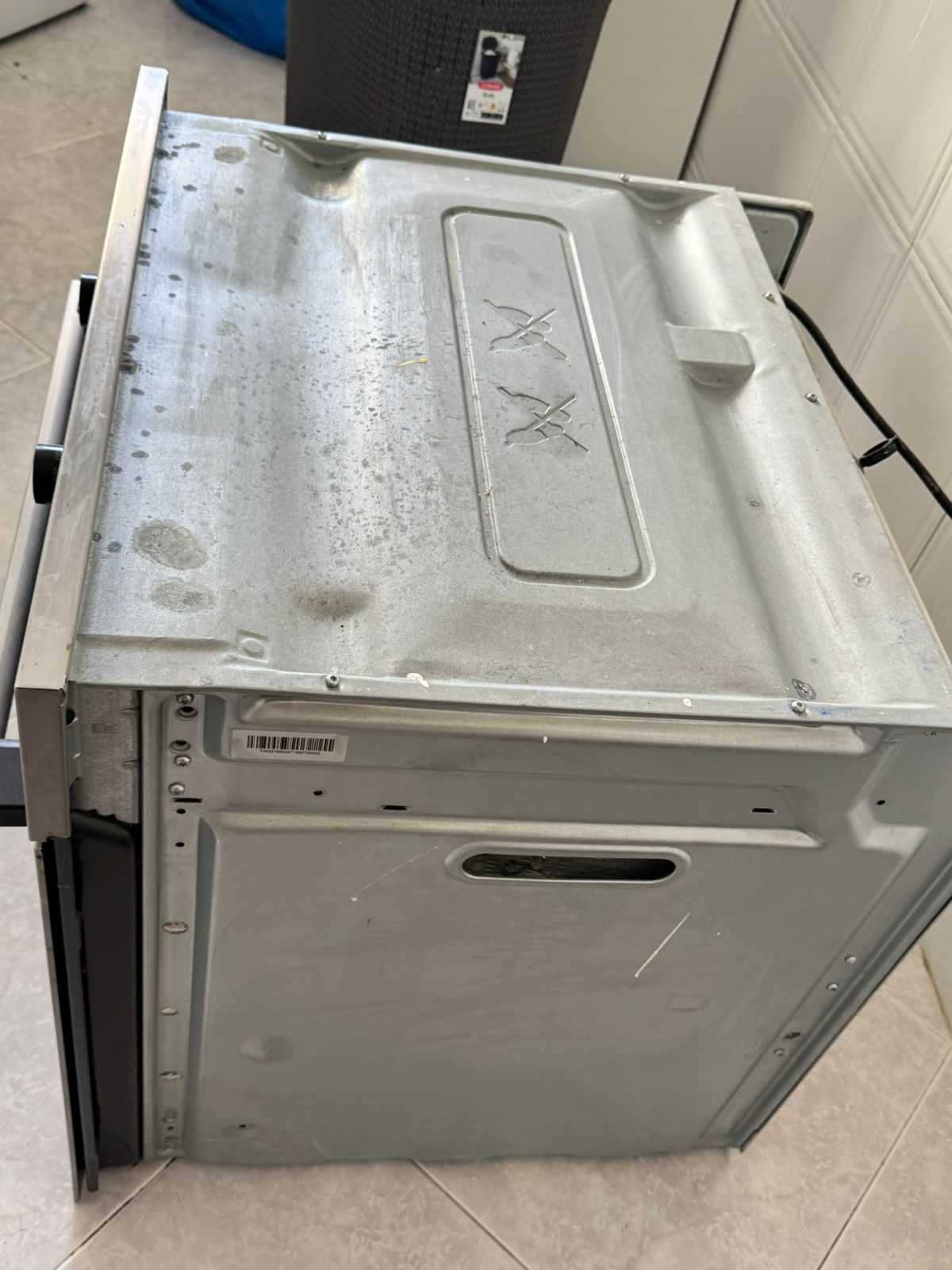 Forno elétrico AEG